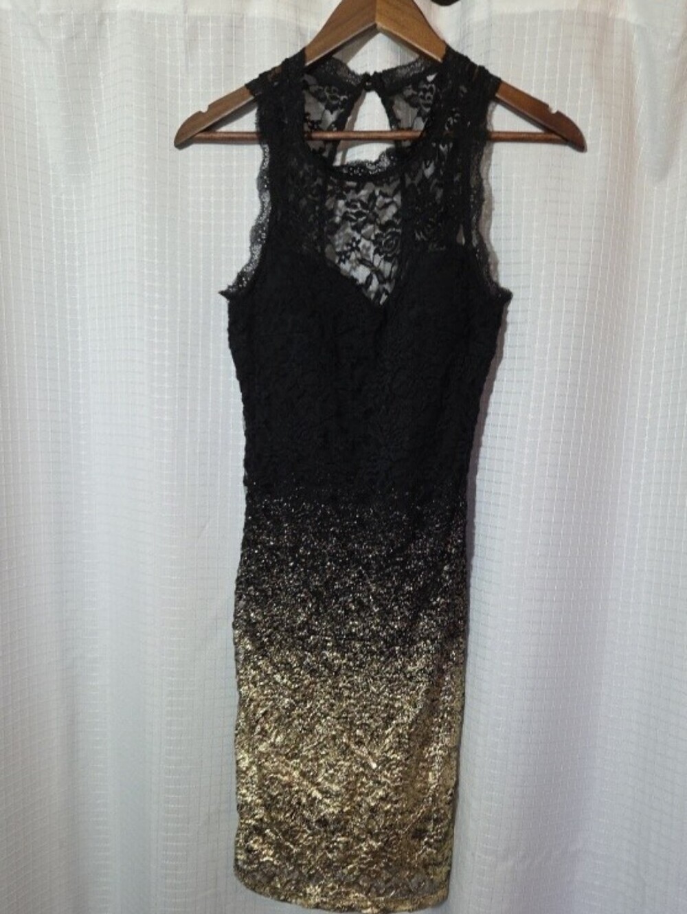 B Darlin Junior Women's Black/Gold Sleeveless Sheath Party Dress Size 7/8